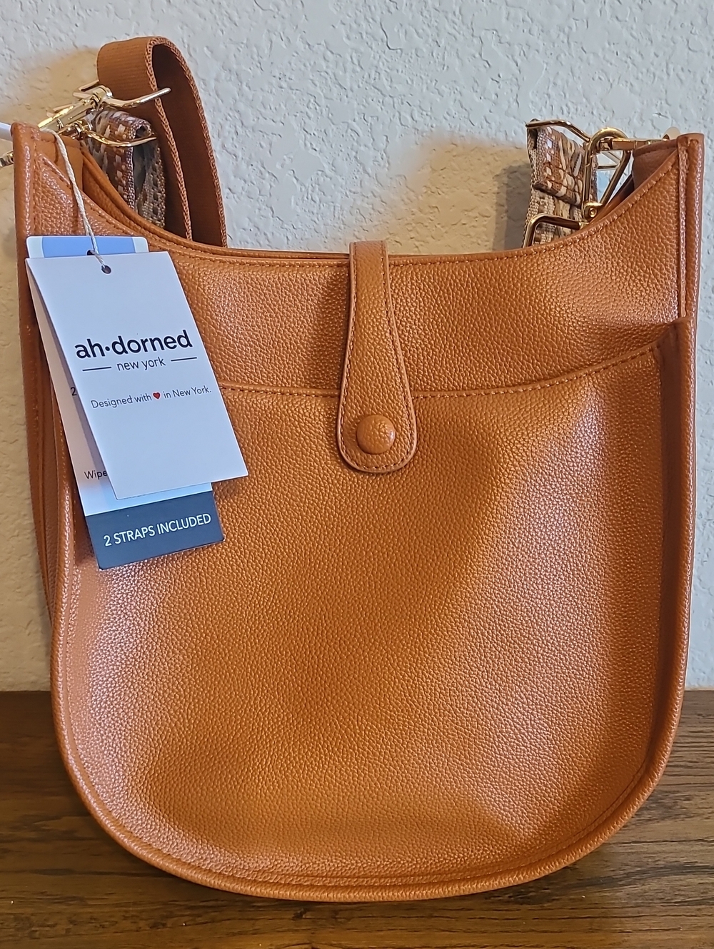 ah dorned New York Tan Crossbody Shoulder Bag